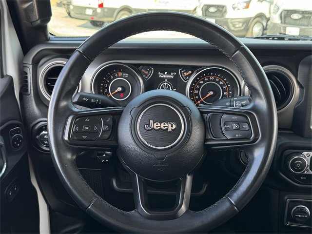 Used 2022 Jeep Gladiator Willys image 12