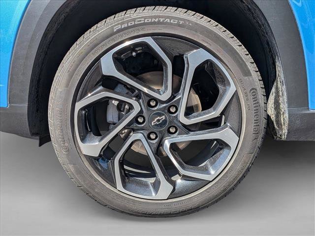 Used 2025 Chevrolet Trax RS w/ Driver Confidence Package FWD image 18