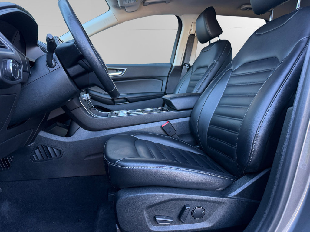 Certified 2022 Ford Edge SEL AWD/4WD image 9