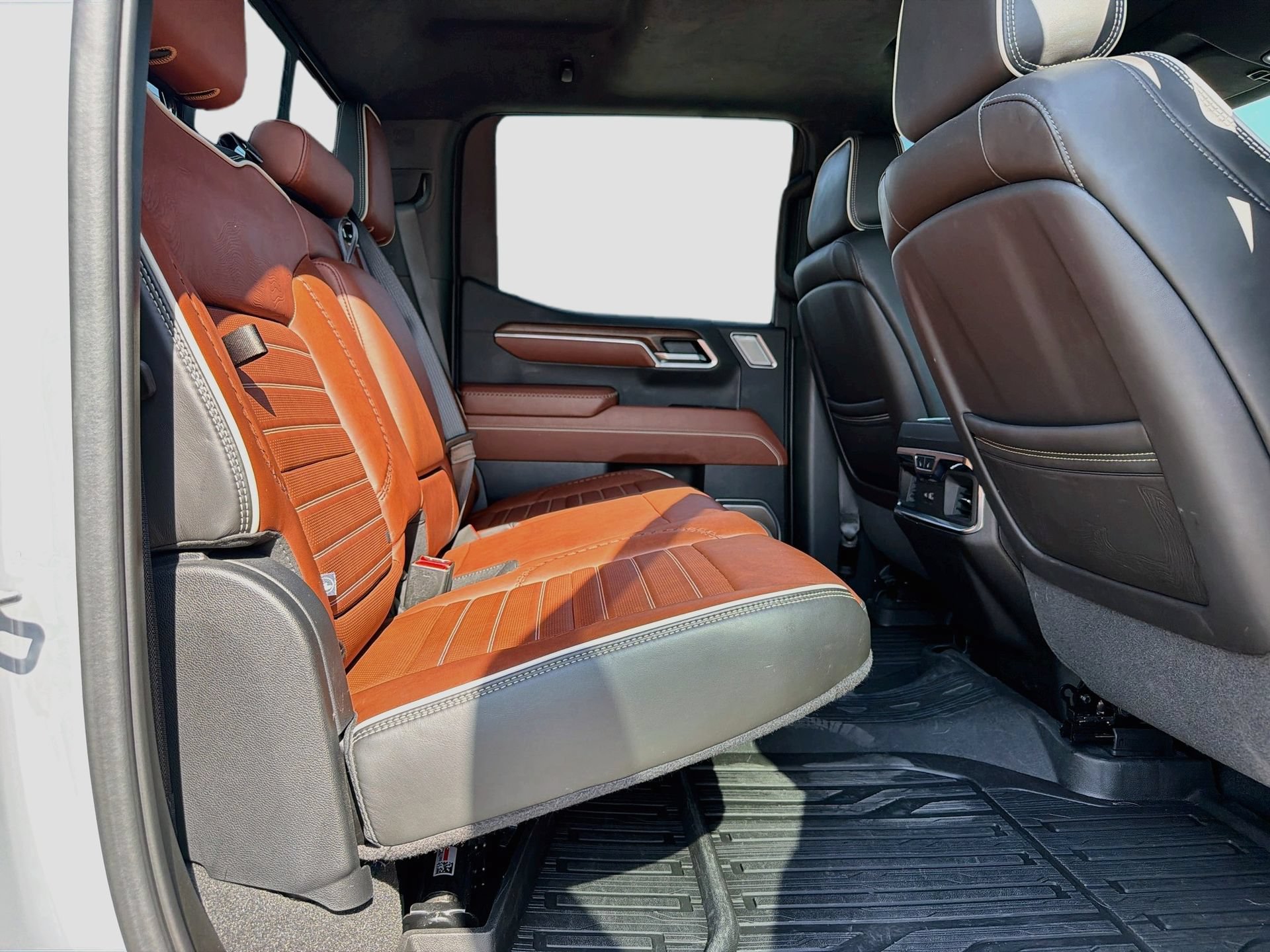 Used 2025 GMC Sierra 1500 Denali Ultimate AWD/4WD image 34