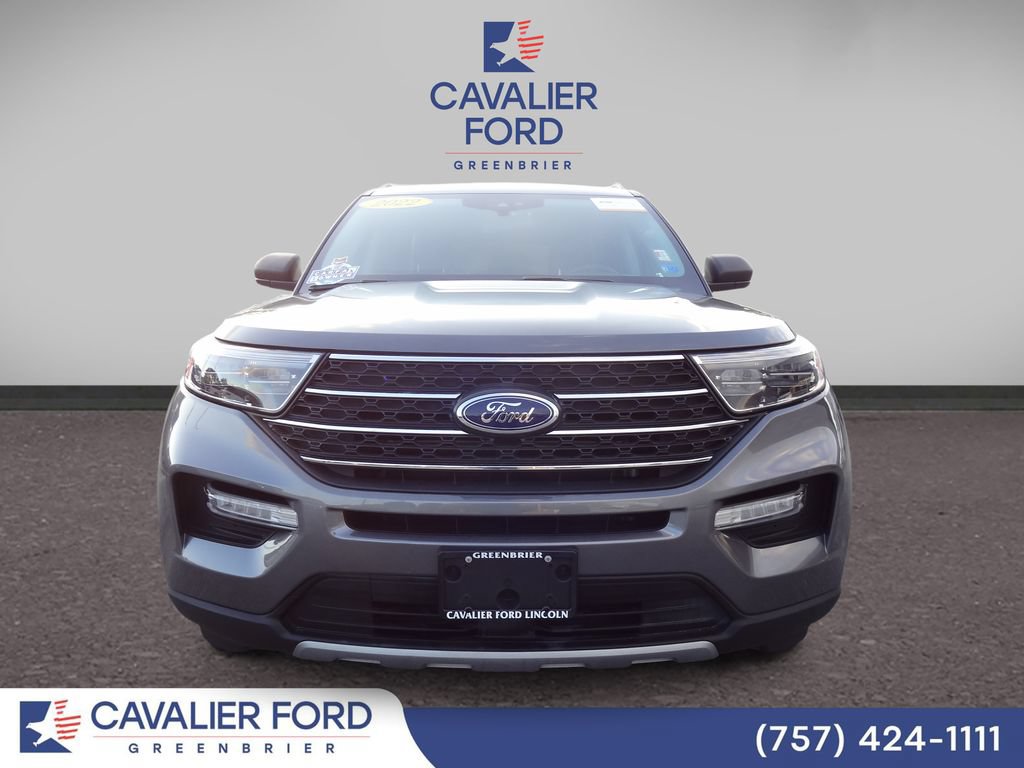 Certified 2022 Ford Explorer XLT w/ Equipment Group 202A RWD image 5
