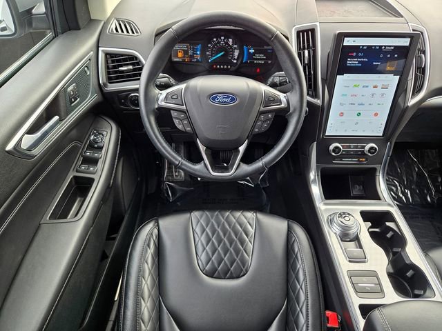 Certified 2024 Ford Edge Titanium image 8