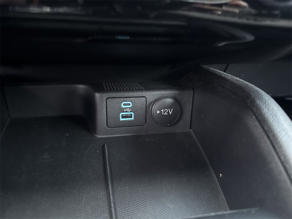 Certified 2022 Ford Escape SE w/ Cold Weather Package image 29