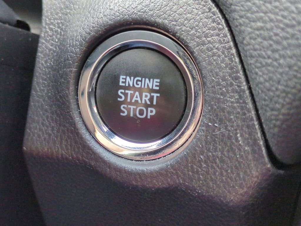 Used 2024 Toyota RAV4 XLE image 31