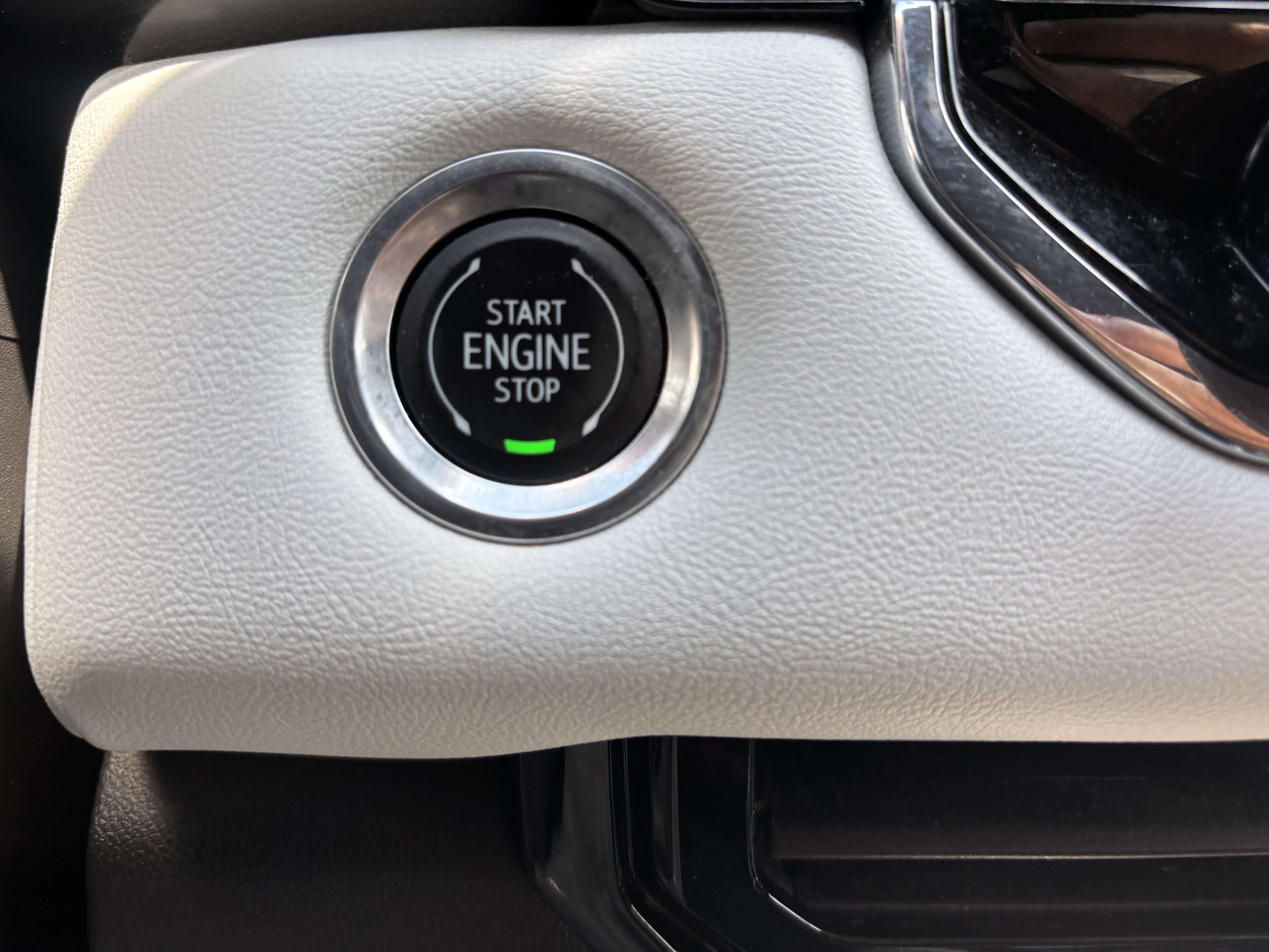 Used 2023 GMC Canyon AT4X AWD/4WD image 30