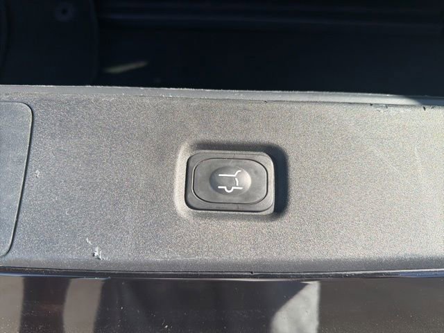Certified 2025 Ford Expedition Active AWD/4WD image 11