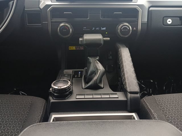 Used 2026 Toyota 4Runner SR5 AWD/4WD image 4
