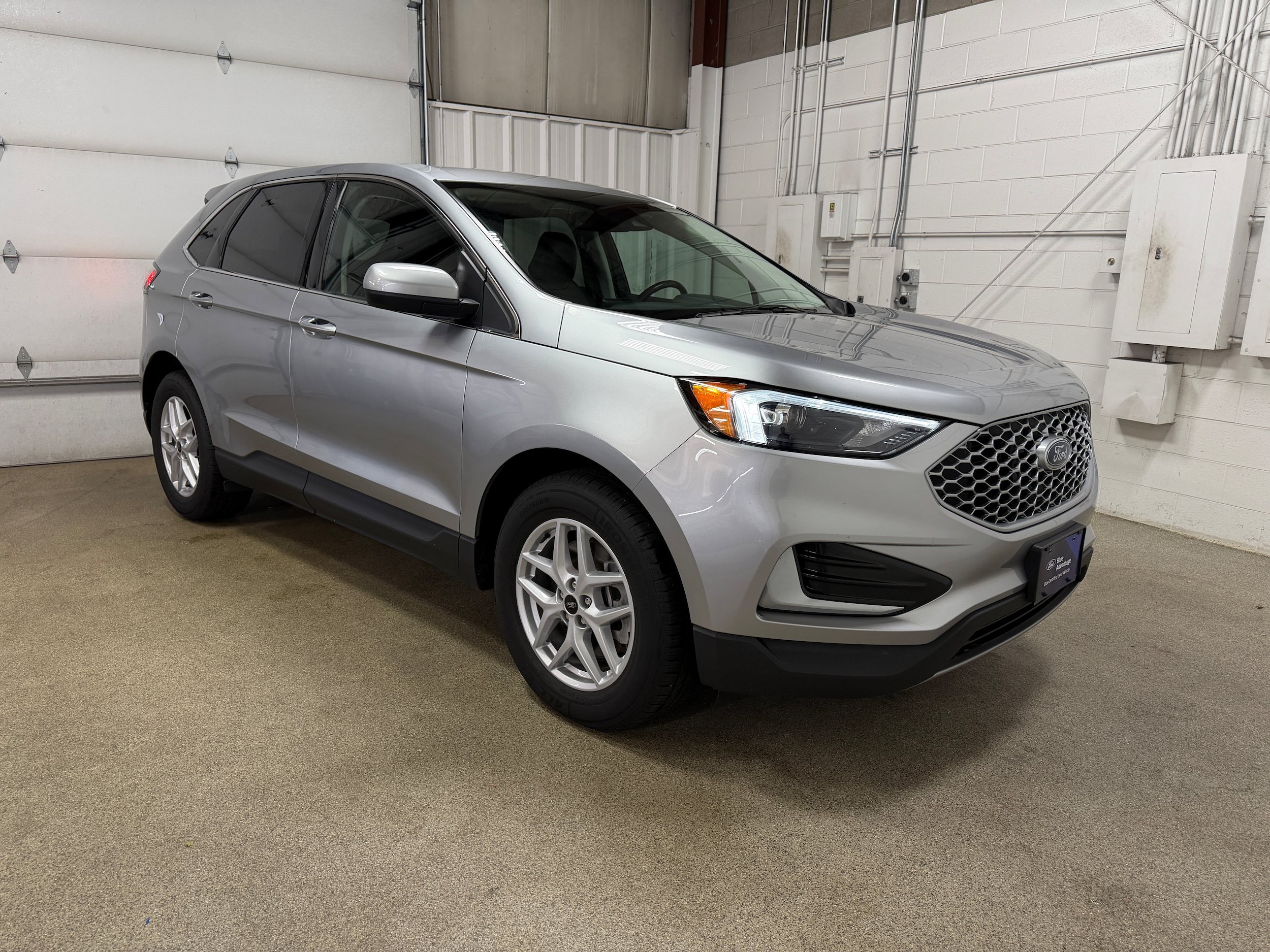 Certified 2023 Ford Edge SEL AWD/4WD image 5