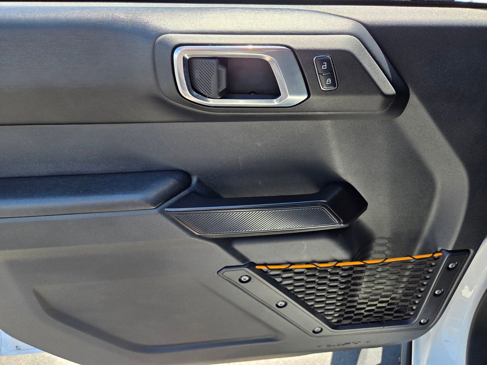 Certified 2024 Ford Bronco Badlands AWD/4WD image 17