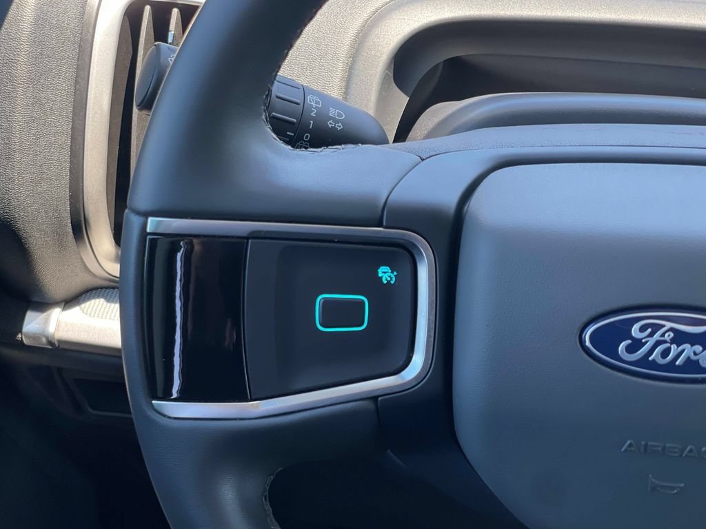 Certified 2025 Ford Expedition Active RWD image 13