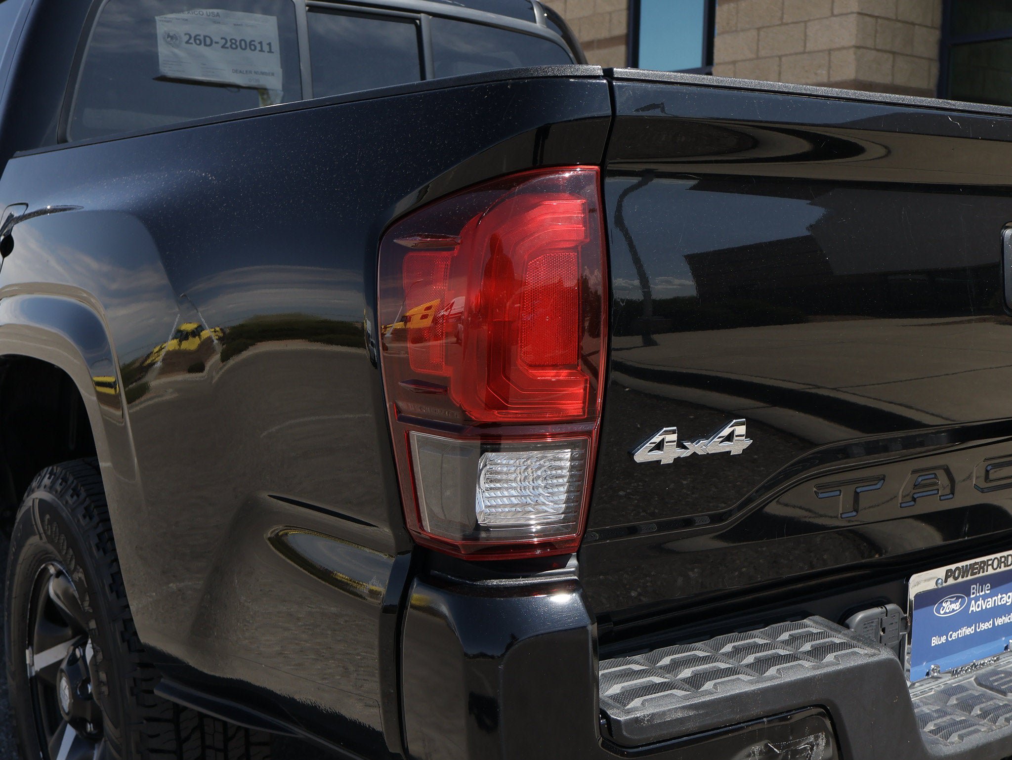 Used 2021 Toyota Tacoma SR AWD/4WD image 18