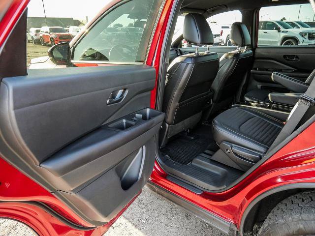 Used 2024 Nissan Pathfinder Rock Creek AWD/4WD image 28
