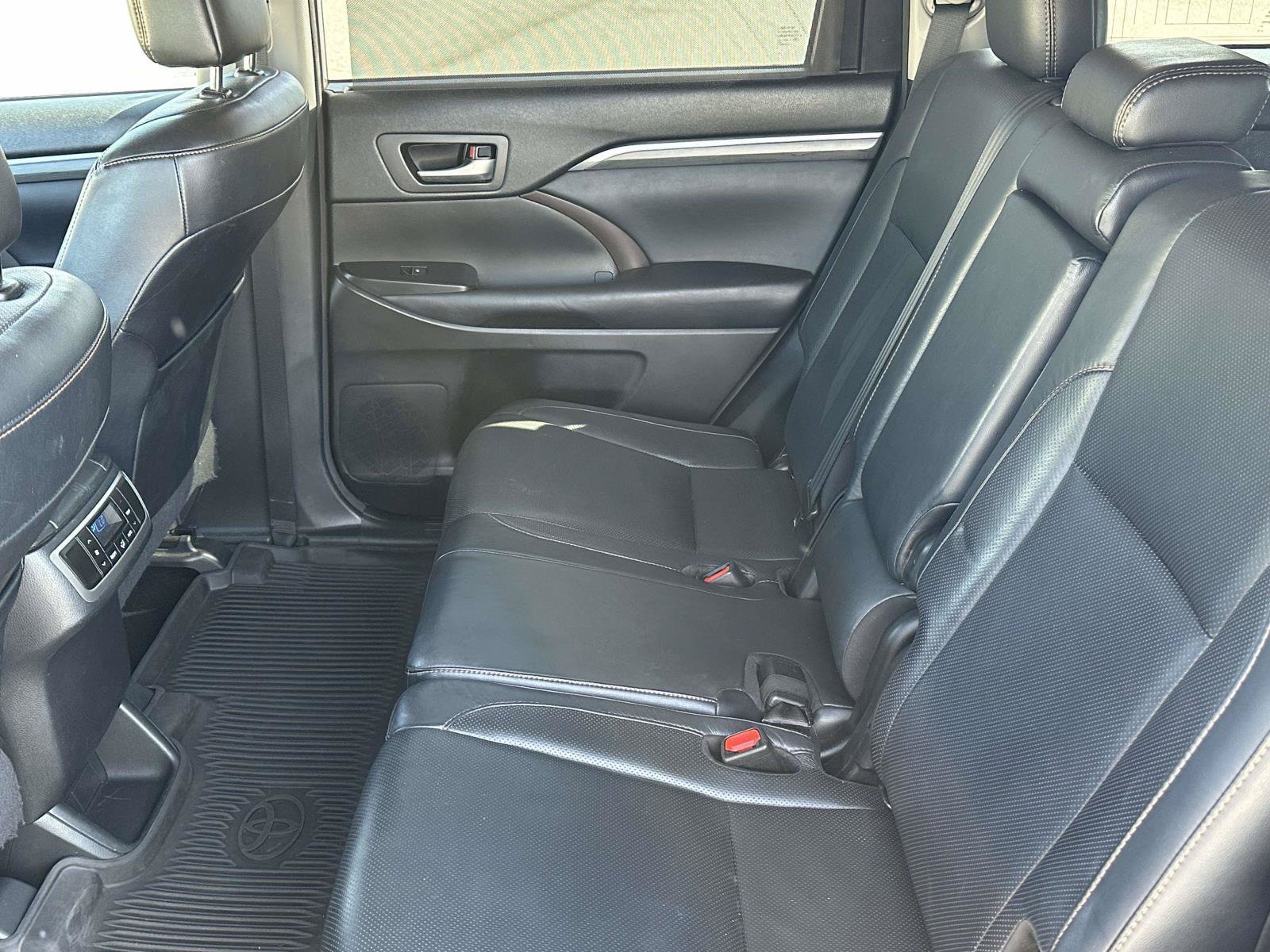 Used 2018 Toyota Highlander Limited AWD/4WD image 13