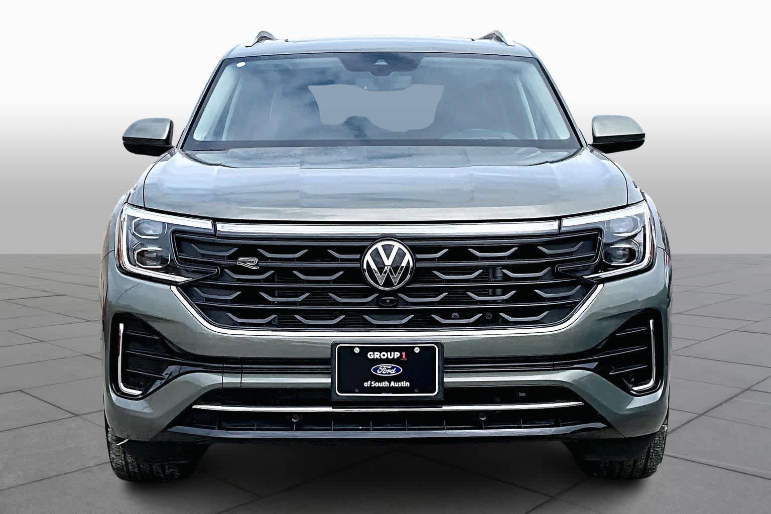 Used 2025 Volkswagen Atlas SEL Premium R-Line AWD/4WD image 4