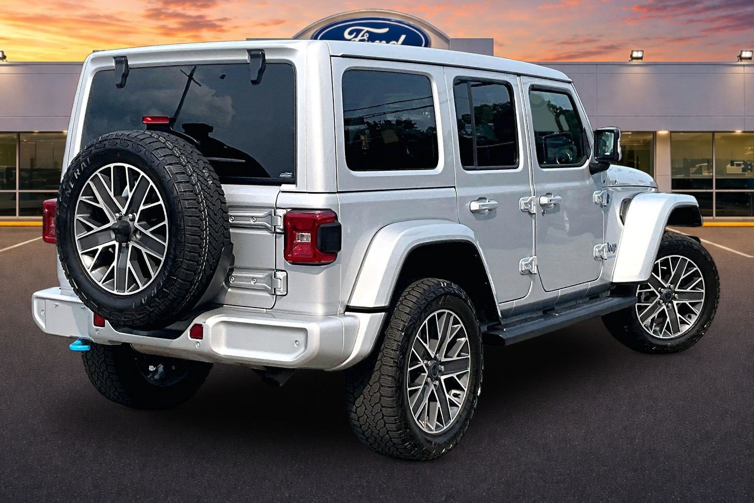 Used 2024 Jeep Wrangler High Altitude AWD/4WD image 13