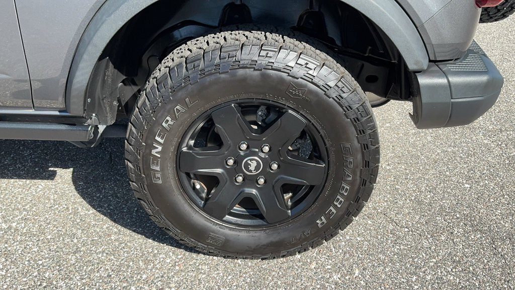 Certified 2024 Ford Bronco Black Diamond AWD/4WD image 10