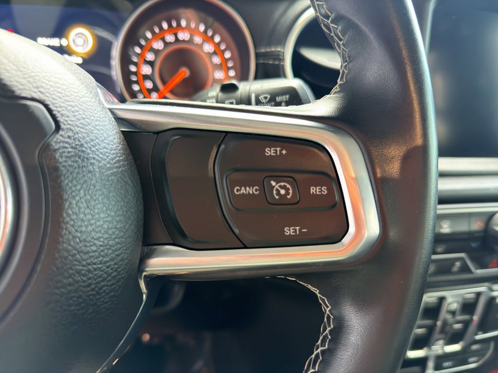 Used 2020 Jeep Wrangler Unlimited Sahara AWD/4WD image 24