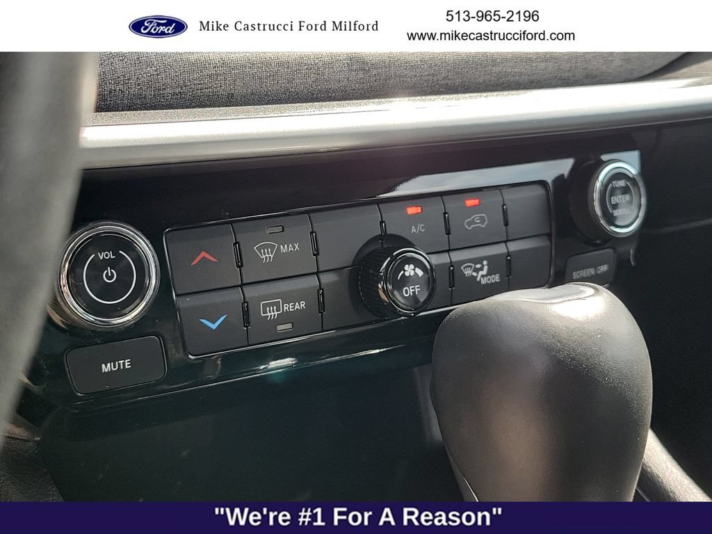 Used 2022 Jeep Compass Latitude w/ Sun and Sound Group AWD/4WD image 16