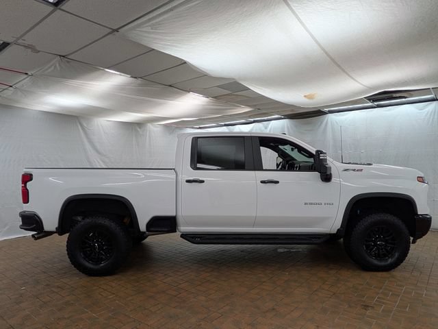 Used 2026 Chevrolet Silverado 2500 ZR2 AWD/4WD image 10