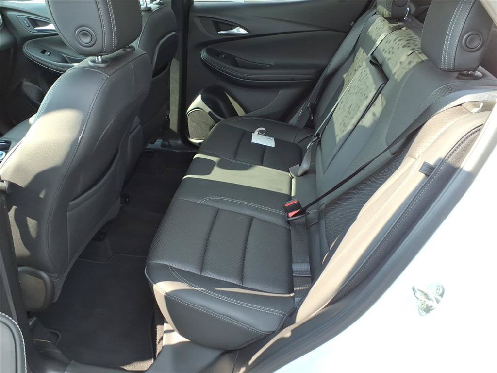 Used 2021 Buick Encore GX Essence w/ Advanced Technology Package AWD/4WD image 6