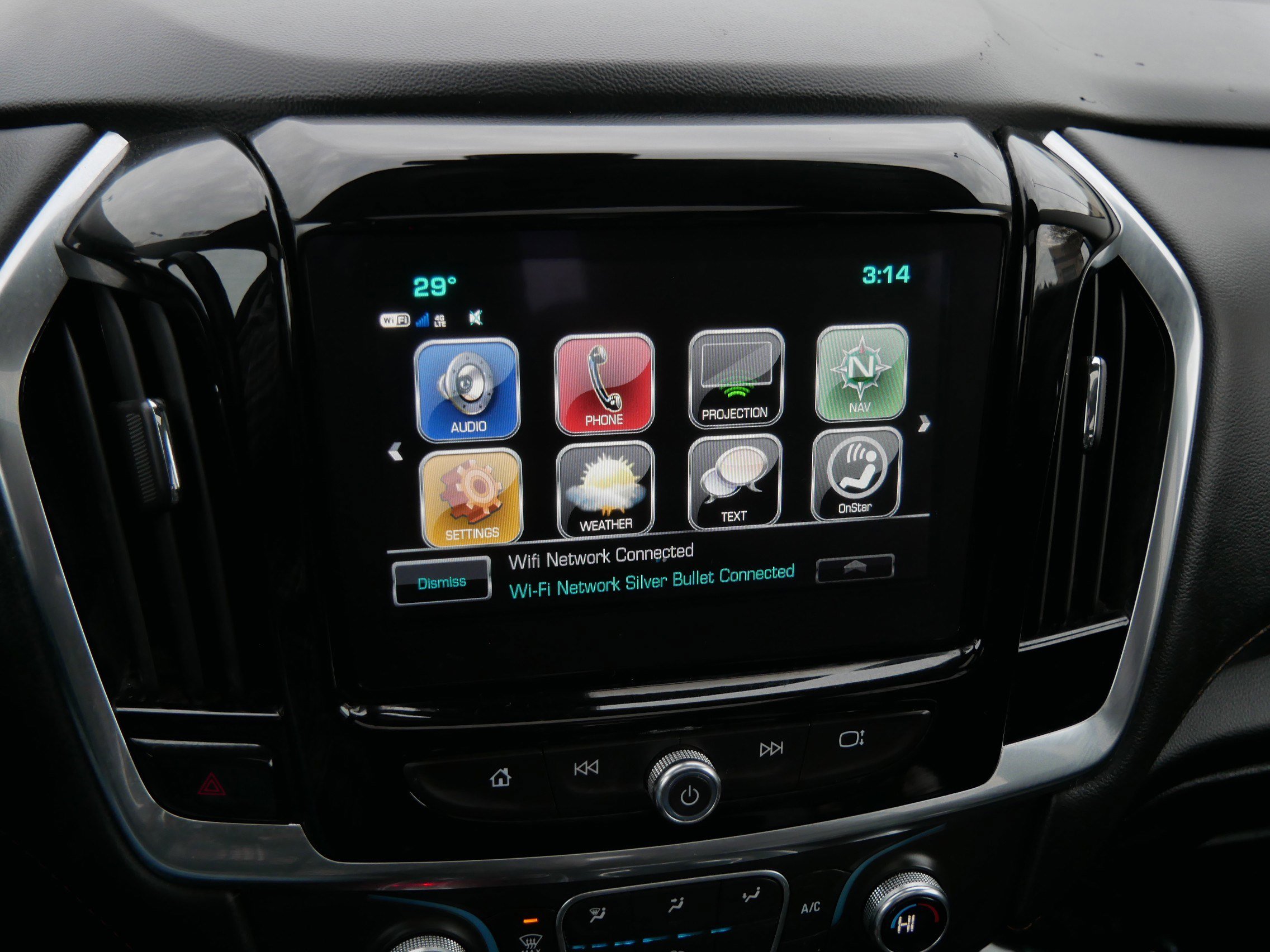 Used 2019 Chevrolet Traverse RS w/ LPO, Floor Liner Package image 22