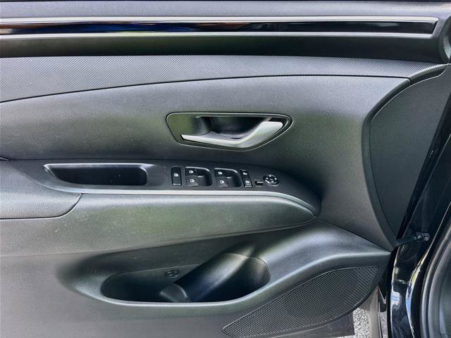 Used 2024 Hyundai Santa Cruz SE FWD image 18