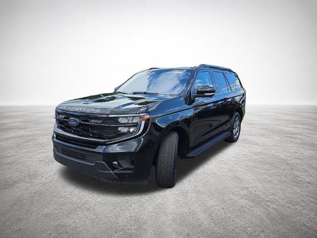 Certified 2025 Ford Expedition Active AWD/4WD image 4