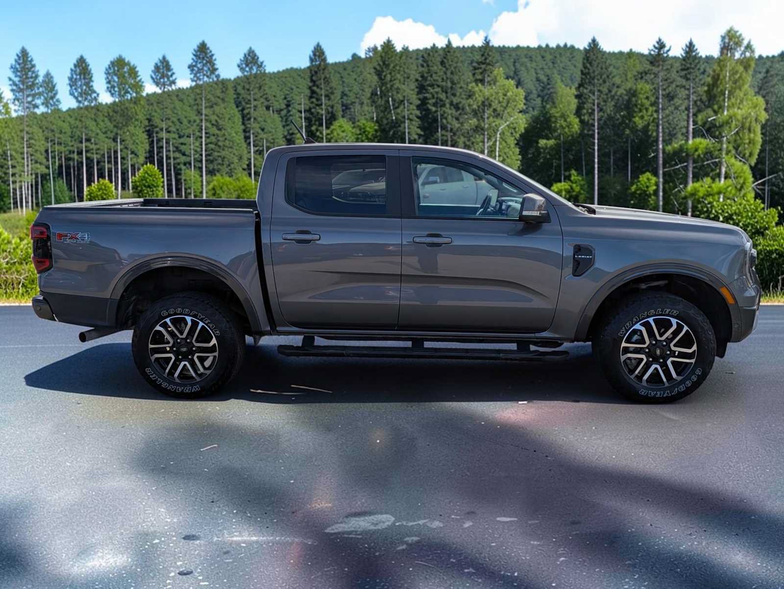 Certified 2024 Ford Ranger Lariat w/ FX4 Off-Road Package AWD/4WD image 7