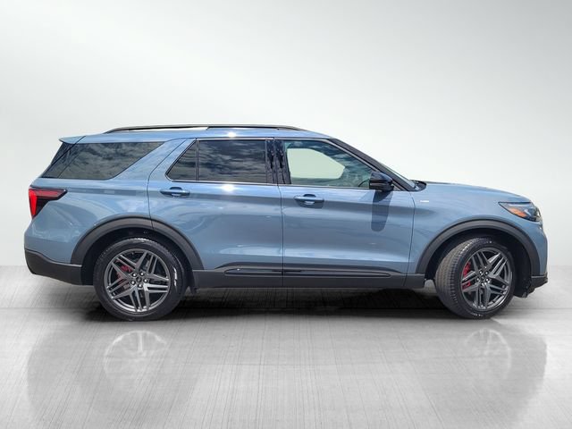 Certified 2025 Ford Explorer ST-Line w/ Premium Package RWD image 3