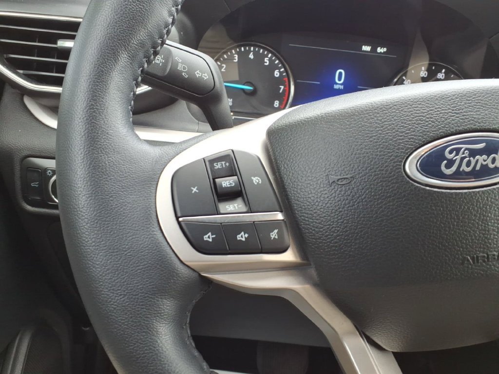Certified 2023 Ford Explorer XLT w/ Equipment Group 202A AWD/4WD image 17