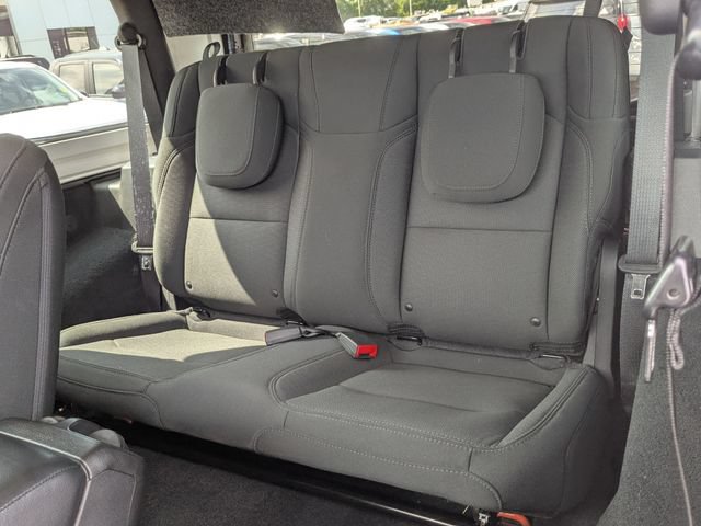 Used 2020 Jeep Wrangler Sport AWD/4WD image 21