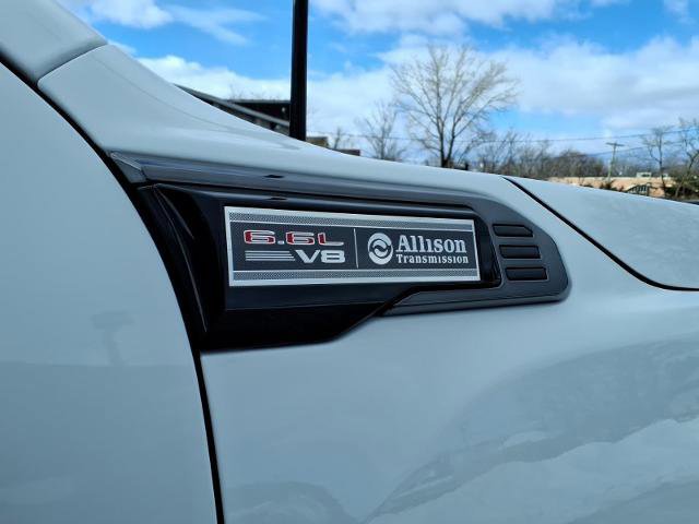 Used 2024 GMC Sierra 3500 AT4 w/ AT4 Premium Plus Package image 9