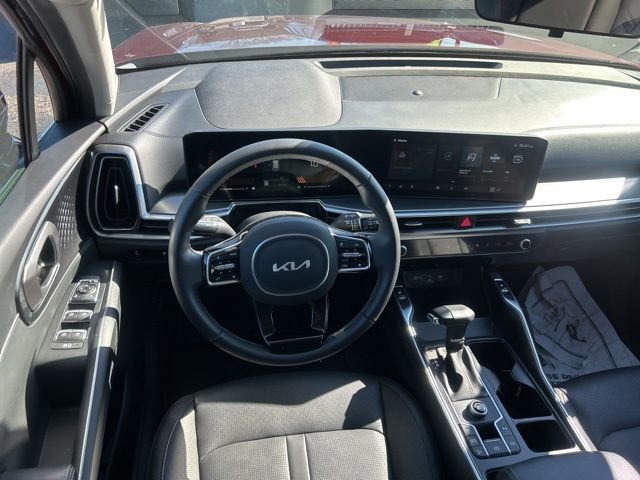 Used 2025 Kia Sorento S FWD image 28