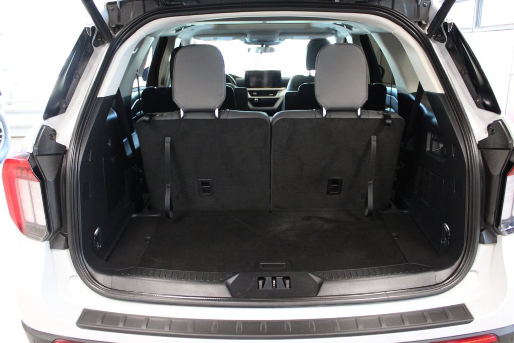 Certified 2025 Ford Explorer Active w/ Active Comfort Package AWD/4WD image 38