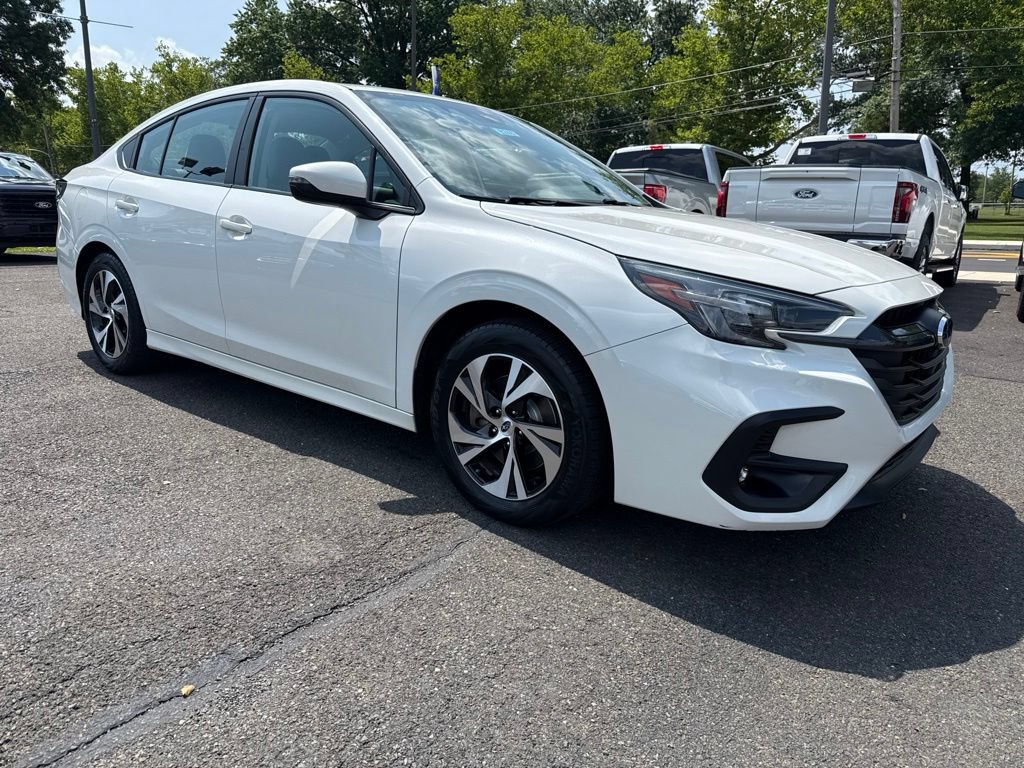 Used 2024 Subaru Legacy Premium AWD/4WD image 3