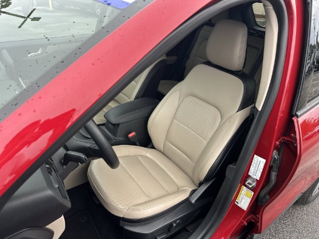 Certified 2020 Ford Escape SEL FWD image 12