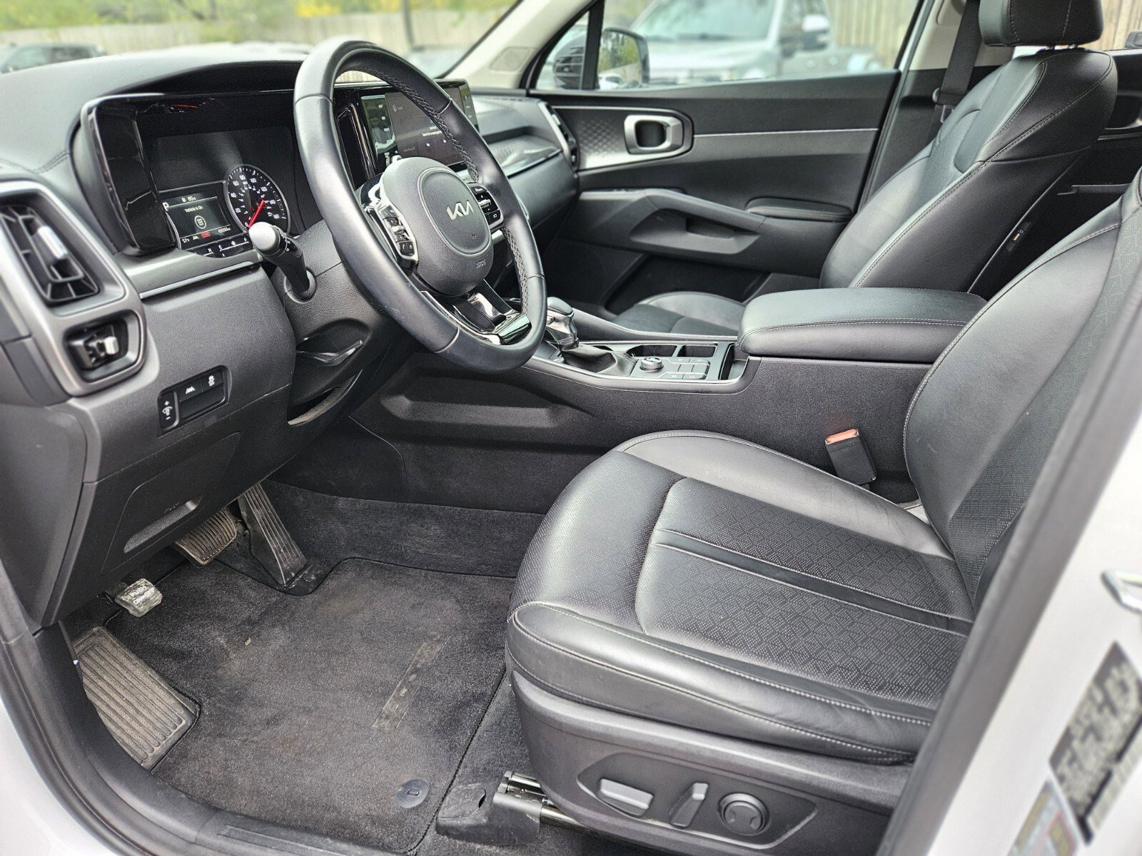 Used 2022 Kia Sorento S image 19