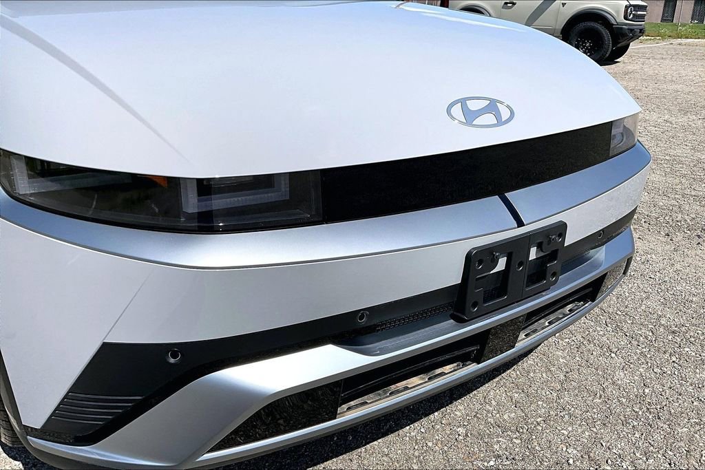 Used 2025 Hyundai Ioniq 5 SEL AWD/4WD image 28