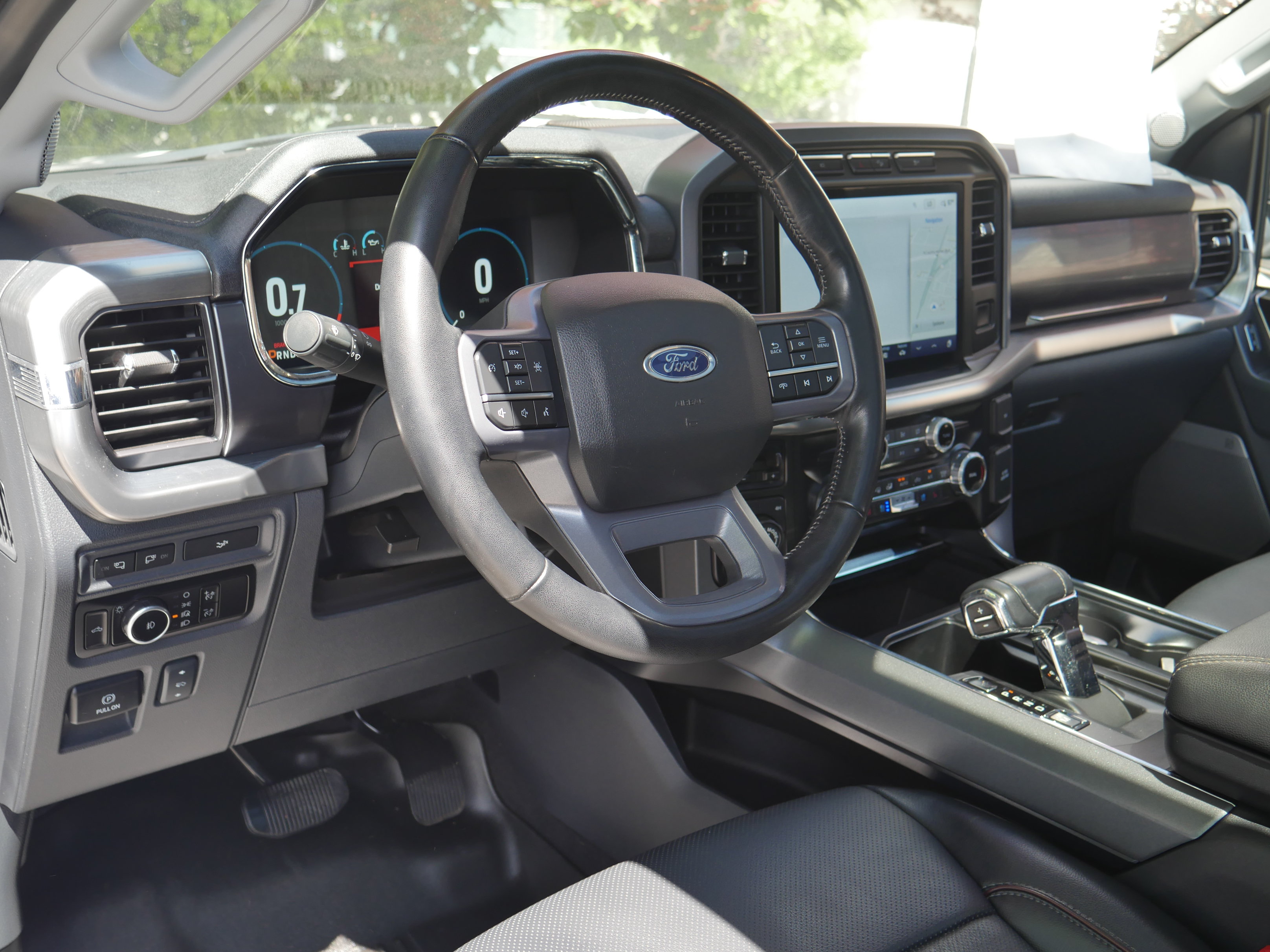 Certified 2023 Ford F150 Lariat w/ FX4 Off-Road Package AWD/4WD image 4