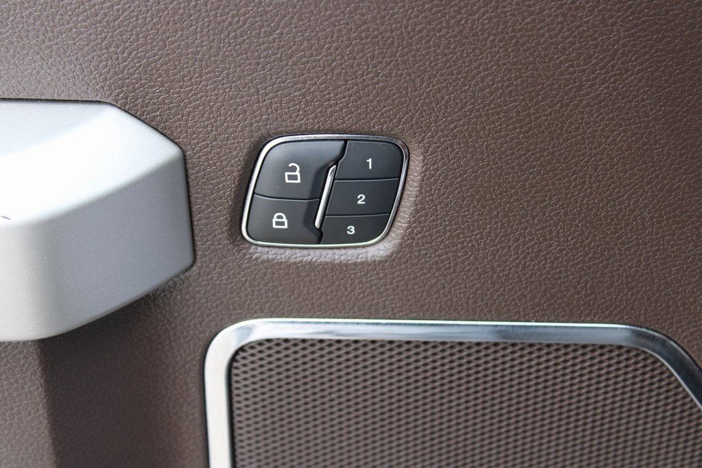 Certified 2019 Ford F250 King Ranch w/ King Ranch Ultimate Package image 22