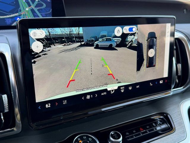 Certified 2025 Ford Expedition Max Platinum image 23