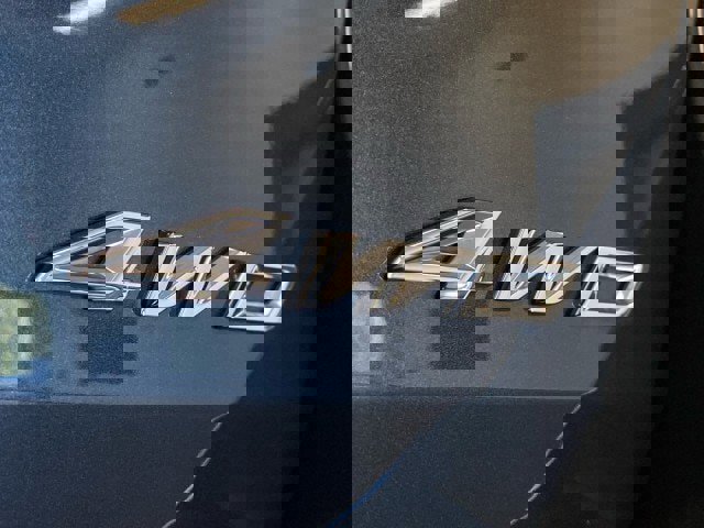 Certified 2022 Ford Explorer XLT w/ Equipment Group 202A image 9