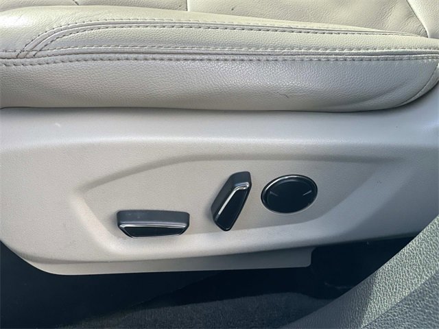 Certified 2018 Ford Explorer XLT w/ Equipment Group 202A image 20