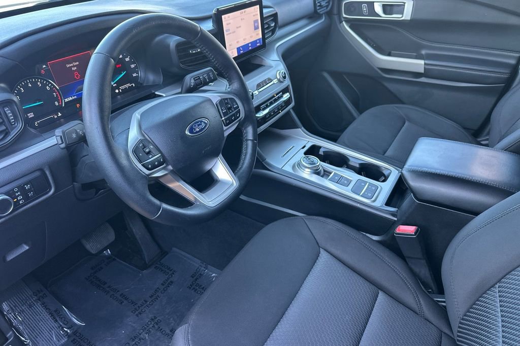 Certified 2023 Ford Explorer XLT image 12