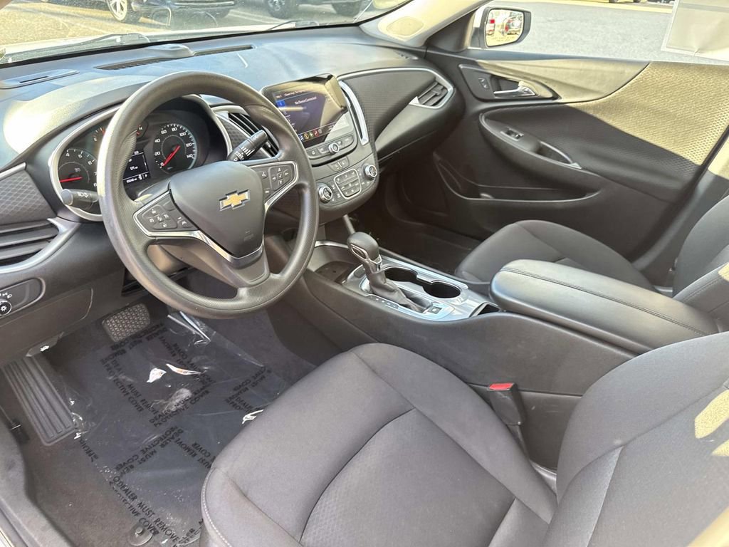 Used 2023 Chevrolet Malibu LT image 15