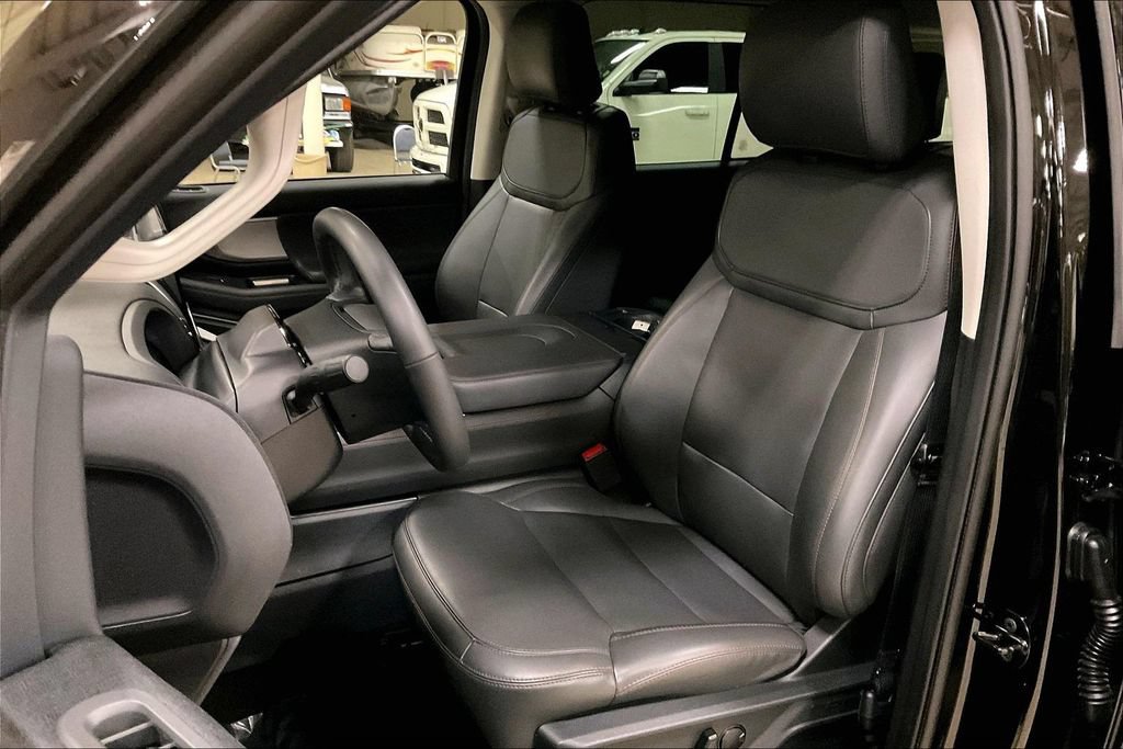 Certified 2025 Ford Expedition Max Active AWD/4WD image 25