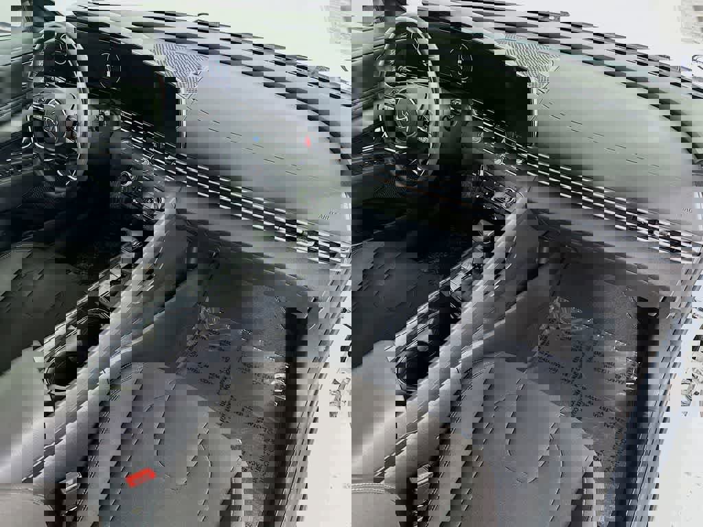 Used 2023 Hyundai Elantra SEL w/ Convenience Package image 30