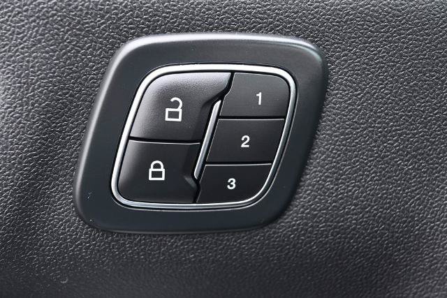 Certified 2024 Ford Escape Platinum AWD/4WD image 38