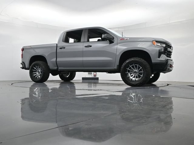 Used 2024 Chevrolet Silverado 1500 LT Trail Boss w/ Convenience Package II AWD/4WD image 35