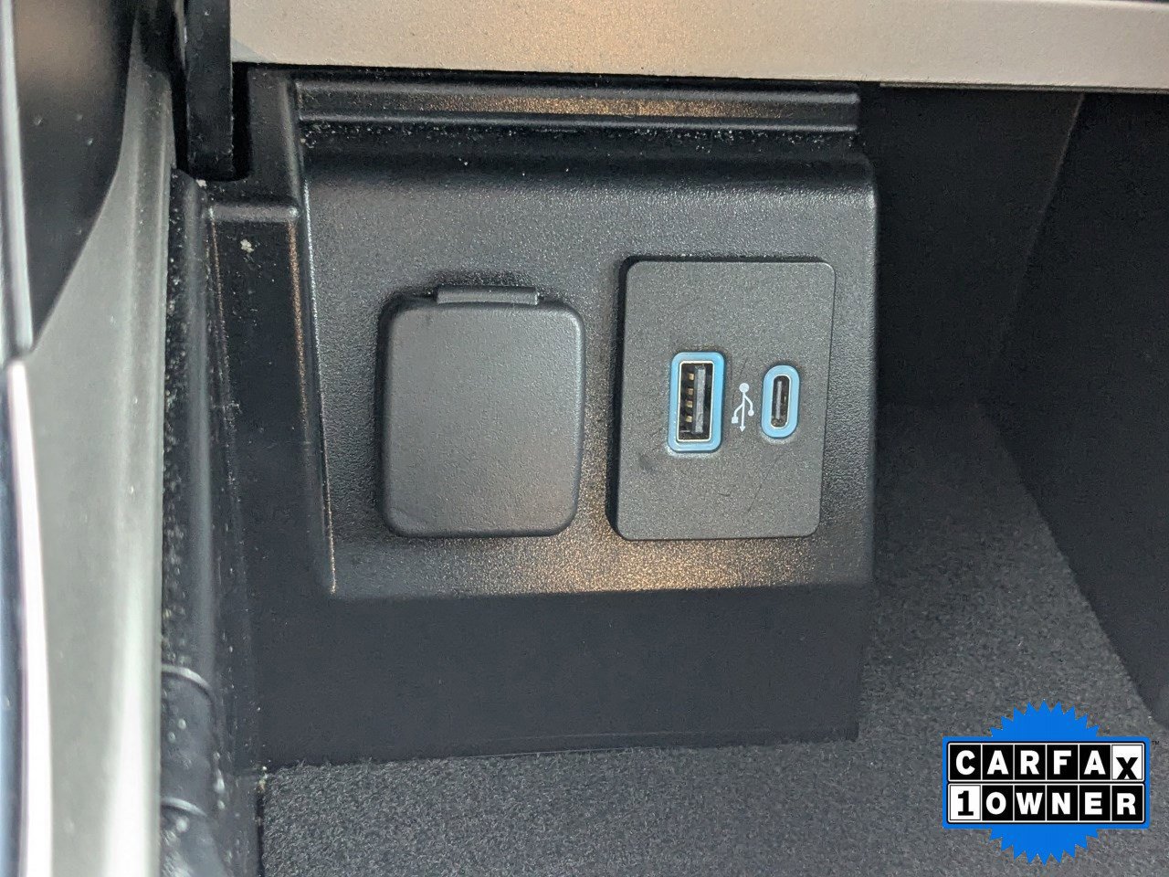 Certified 2023 Ford Explorer XLT w/ Equipment Group 202A image 28